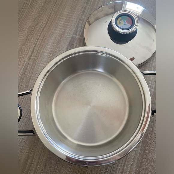 ZEPTER Stainless Steel 18/10 3 Litters Pan Skillet with Thermo Control Lid - Picture 6 of 6